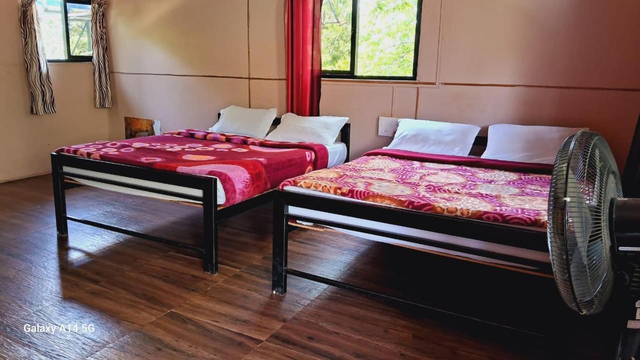 מסינאגודי Green Hills Farm And Guest House חדר תמונה